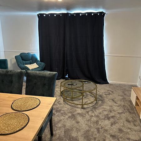 Lovely Two Bedroom Flat Thamesmead  Luaran gambar