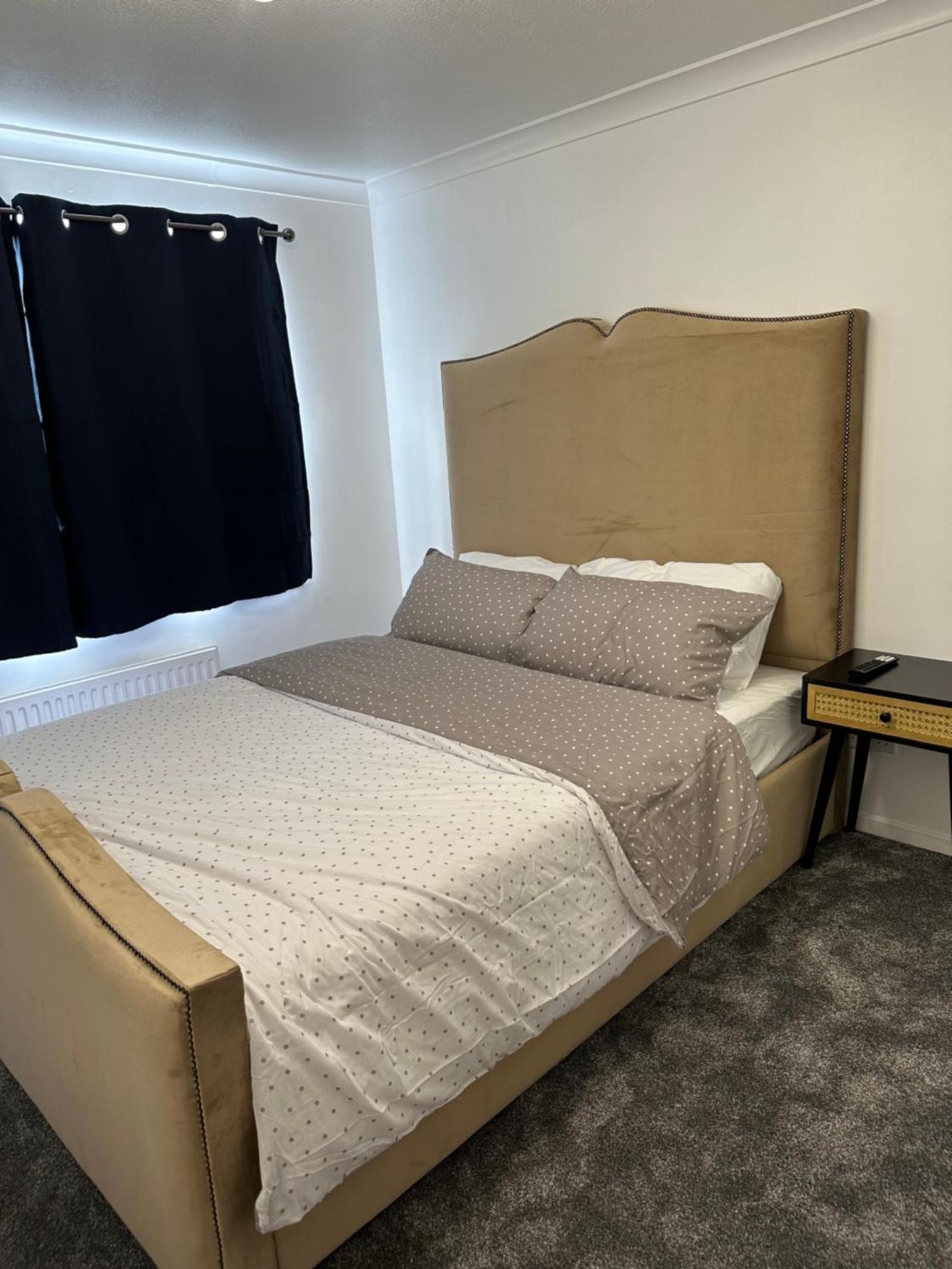 Lovely Two Bedroom Flat Thamesmead  Luaran gambar