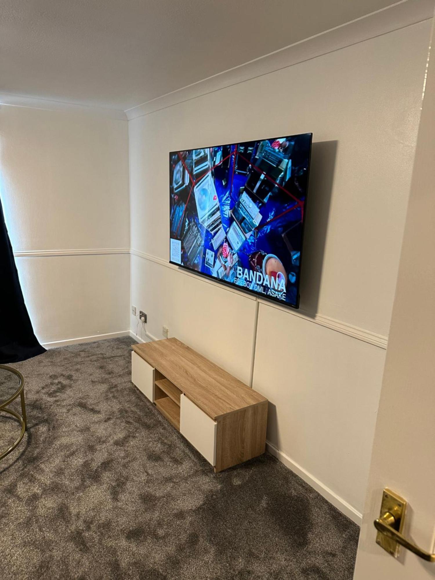 Lovely Two Bedroom Flat Thamesmead  Luaran gambar